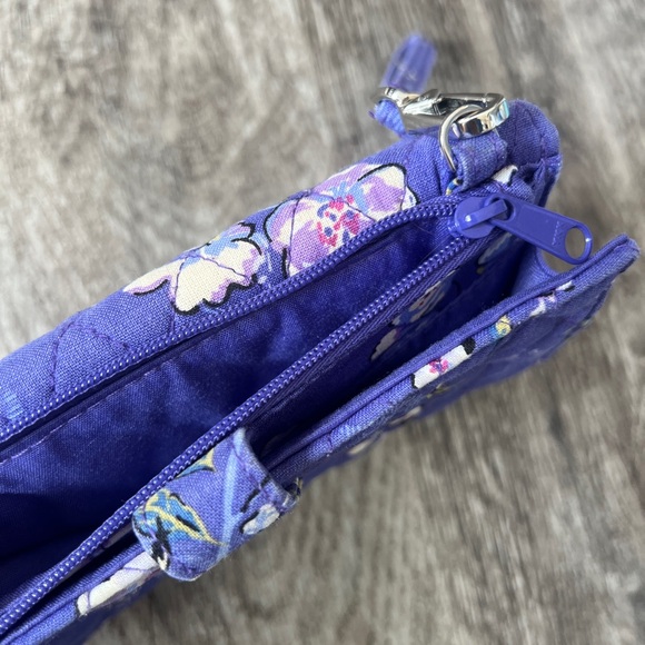 Vera Bradley Blue Floral Quilted Wristlet - Picture 4 of 4